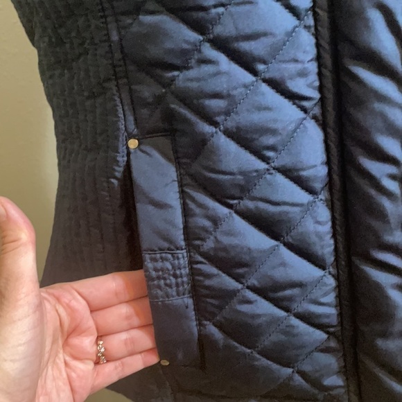 WEATHERPROOF | faux fur quilted vest - Picture 7 of 12